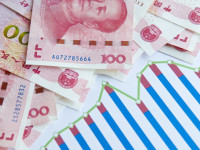 刚刚，离岸人民币兑美元升破7.0大关！